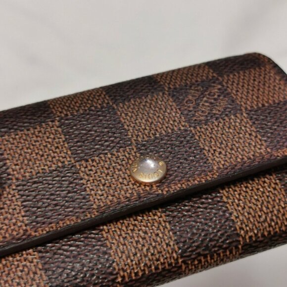 Authentic Louis Vuitton Damier Ebene 6 Key Holder - Picture 7 of 11